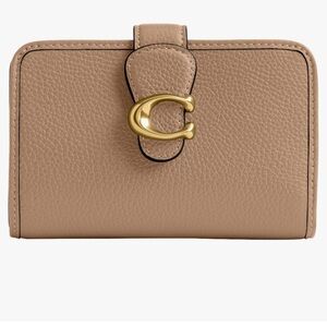 Coach Women’s Polished Pebble Leather Tabby Medium Wallet